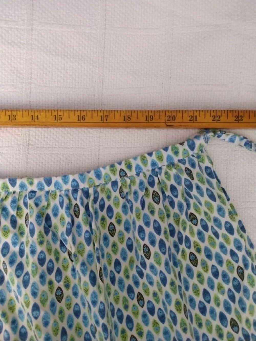 Vintage Waist Apron with One Pocket Tie Around Waist Blue Green Geometric Print